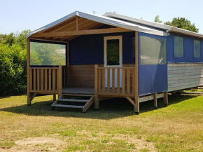 Bungalow de 2 chambres avec piscine partagee et terrasse a Commequiers